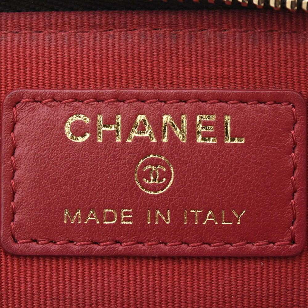 CHANEL Black Lambskin Leather Wallet - Picture 8 of 10